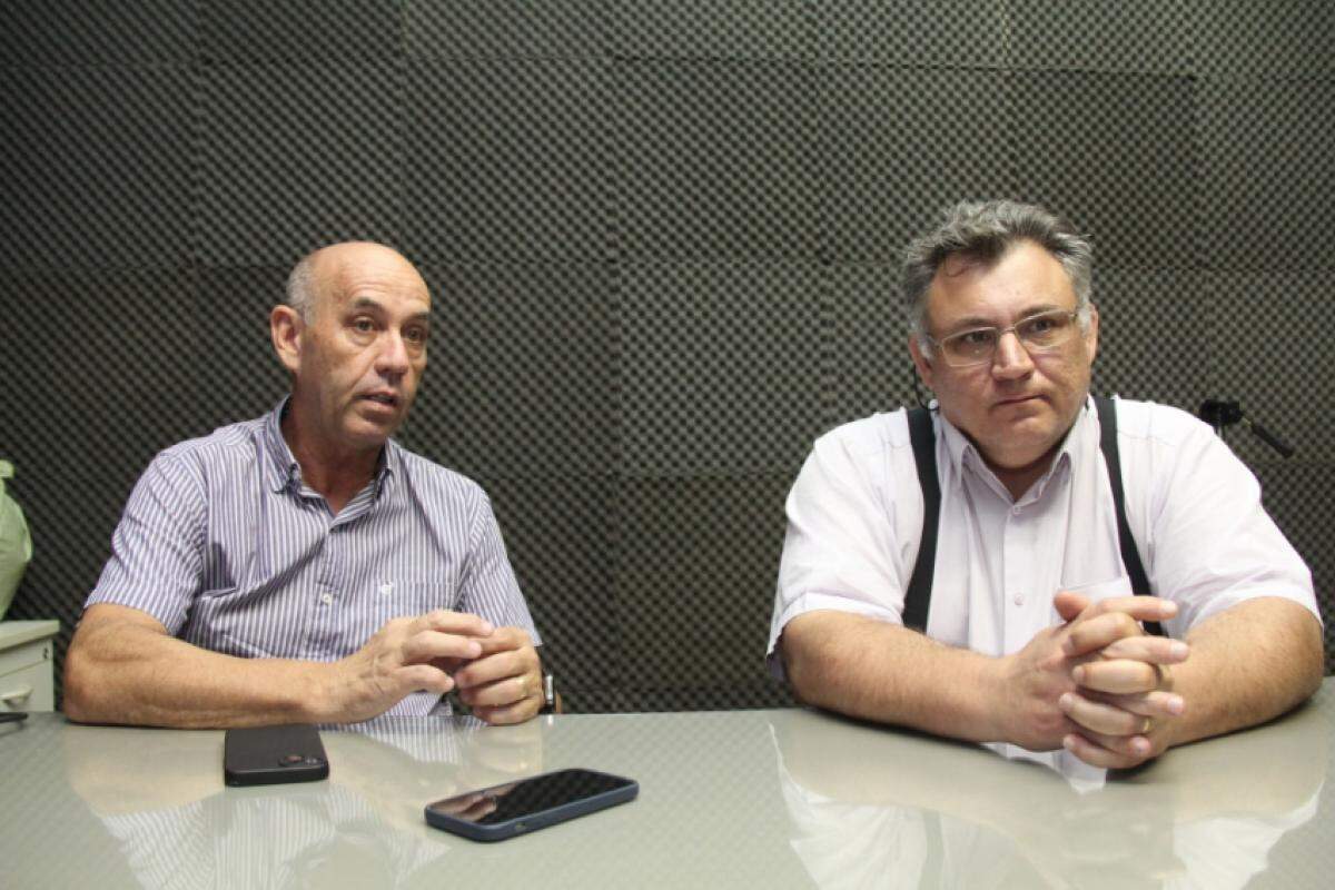 Coronel Meira e Eduardo Borgo em entrevista ao JC nesta quarta (21); eles são os autores da ação popular que resultou na suspensão da nomeação