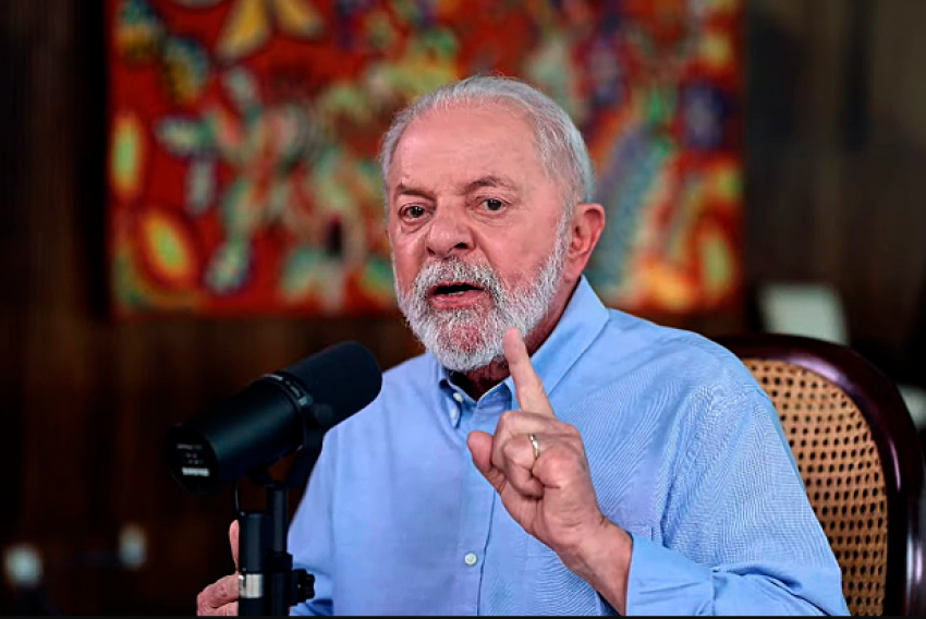 'Ele [Bolsonaro] passou o tempo inteiro criando suspeição sobre urna', isse Lula em entrevista à rádio Itatiaia
