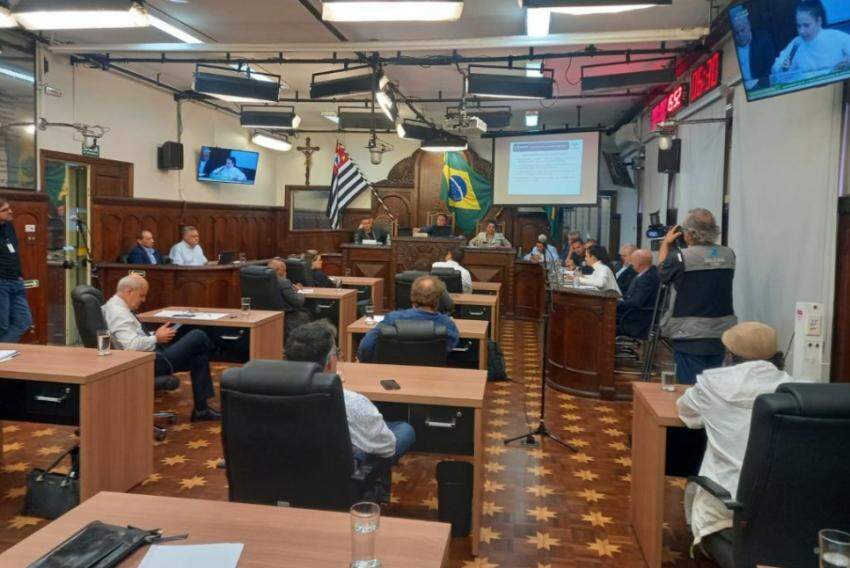 Audiências para discutir o projeto de concessão do sistema  de esgoto de Bauru foram realizadas na Câmara em 2023 
