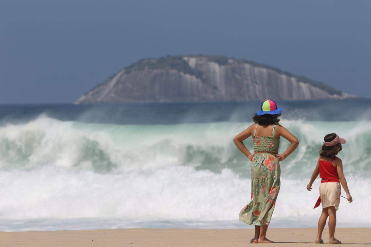 No Rio de Janeiro, previsão é de mar agitado