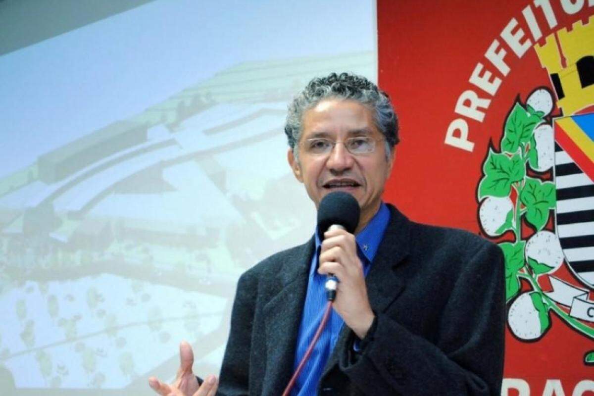 Cido Sério é único dos candidatos a defender Lula