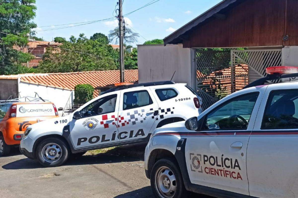 Equipes da Polícia Militar e peritos da Científica atenderam a ocorrência no São Jorge 