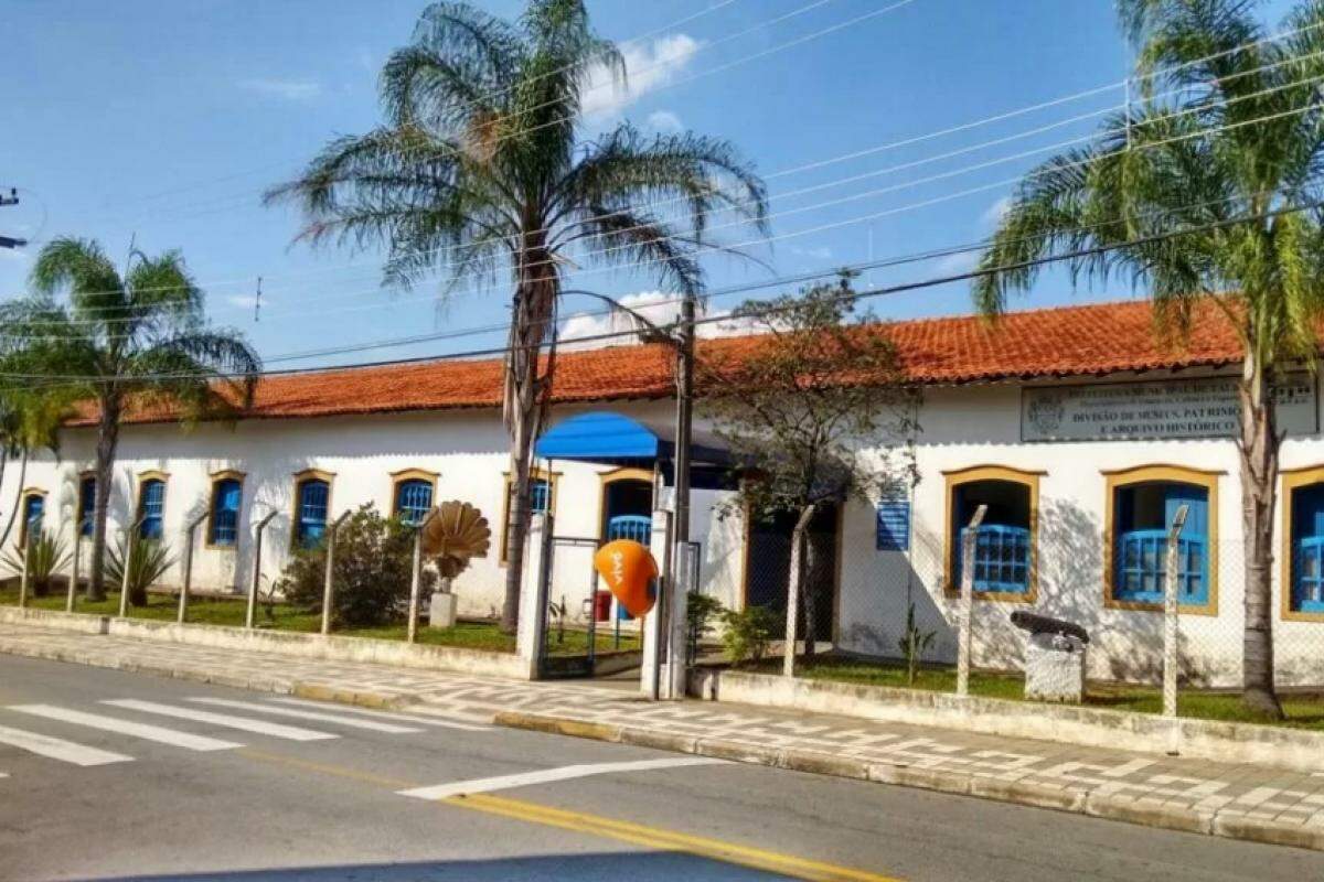 Arquivo Histórico Municipal Félix Guisard Filho fica na Divisão de Museus