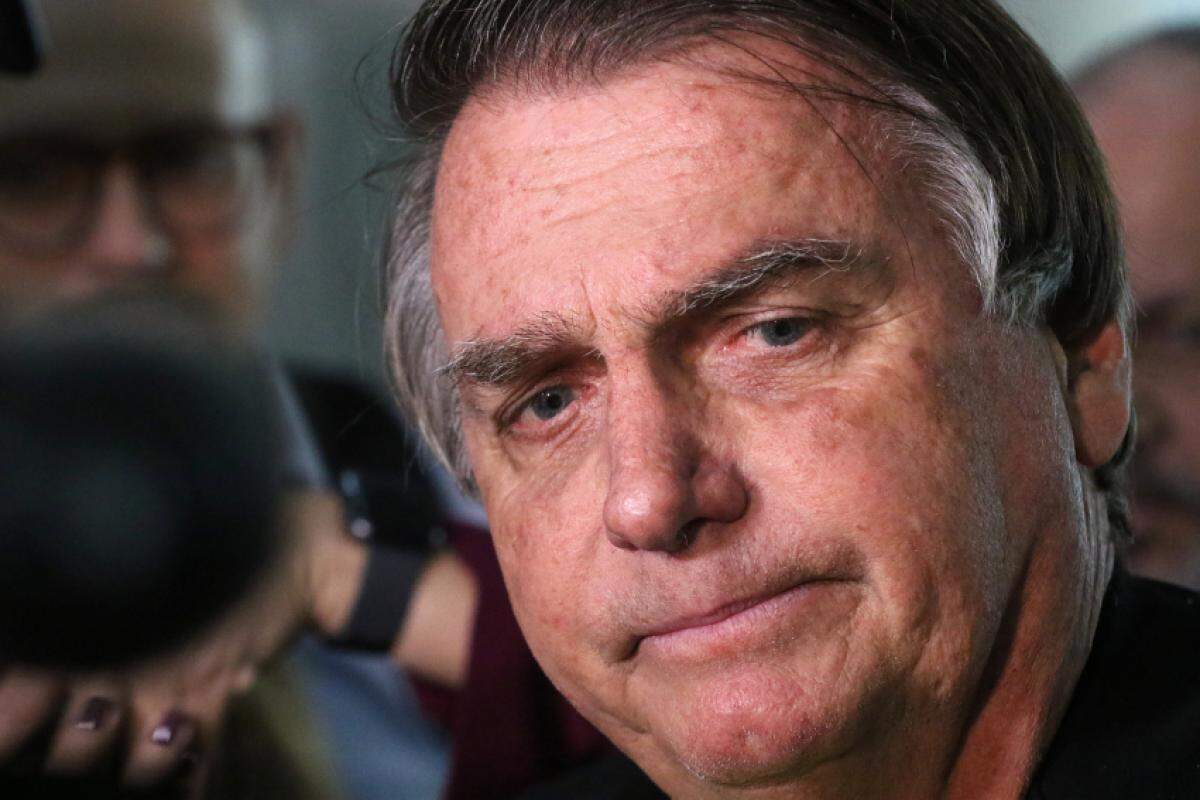  Bolsonaro negou diversas vezes ter tomado a vacina contra a C0vid-19