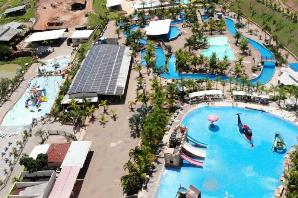 Termas Pacu conta com nove piscinas e dezenas de atrações 