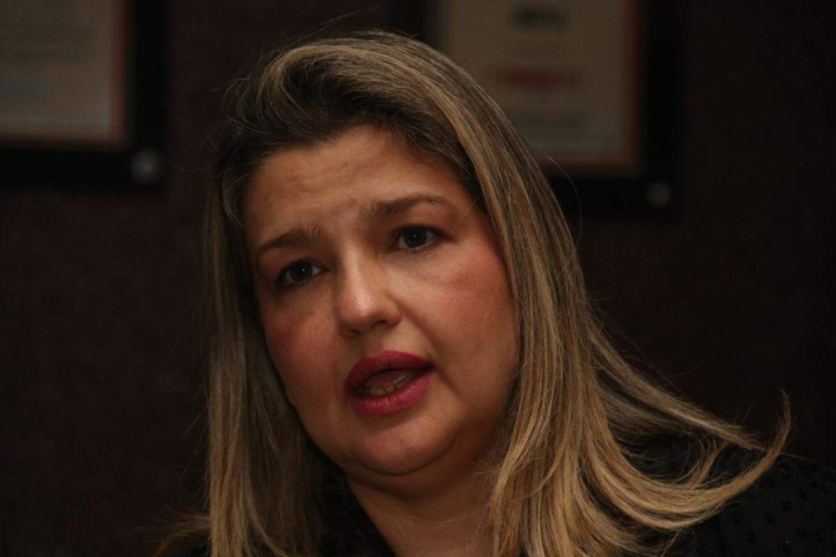 A secretária Giulia Puttomatti, titular da Saúde de Bauru