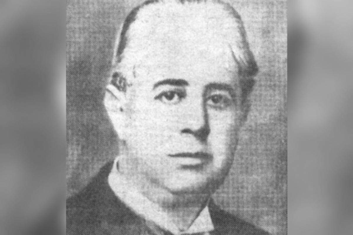 O envolvimento do Caleiro com o dia a dia de Franca o ajudou a ser eleito vereador em 1922 e, consequentemente, o levou para o cargo de prefeito em 1926