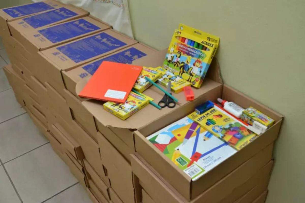 Kits escolares: município comprou 23,3 mil unidades 
