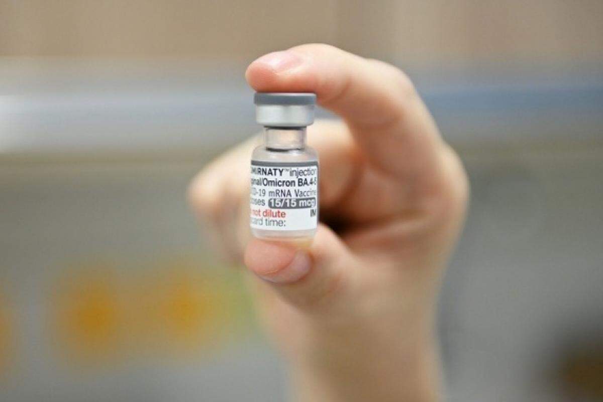 Apenas 23,8% da população de Campinas recebeu o reforço da vacina bivalente