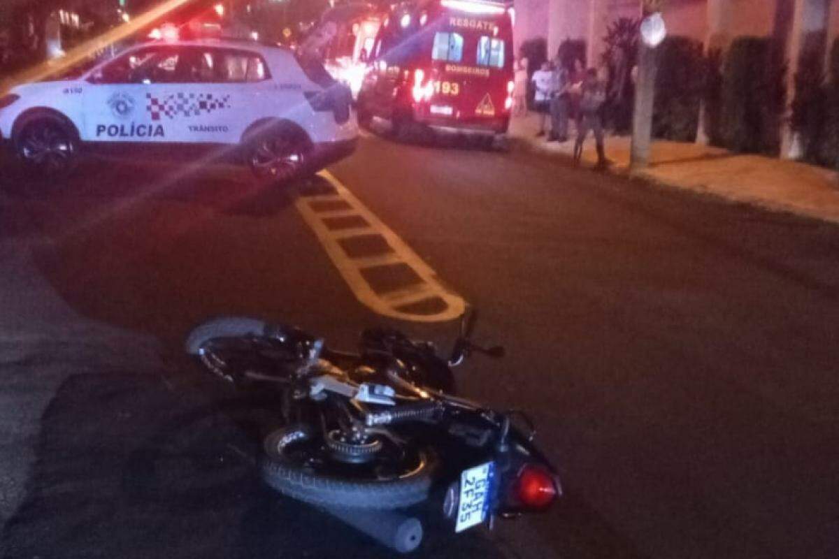 Moto atropelou homem na Avenida Cláudio Cruz Ribeiro, Parque Castelo, em Franca