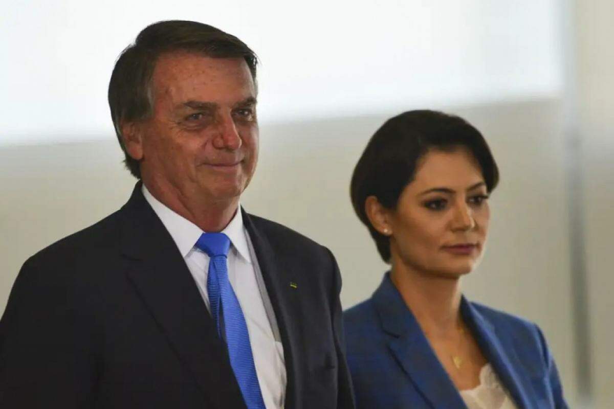 Jair Bolsonaro e a ex-primeira-dama Michelle Bolsonaro