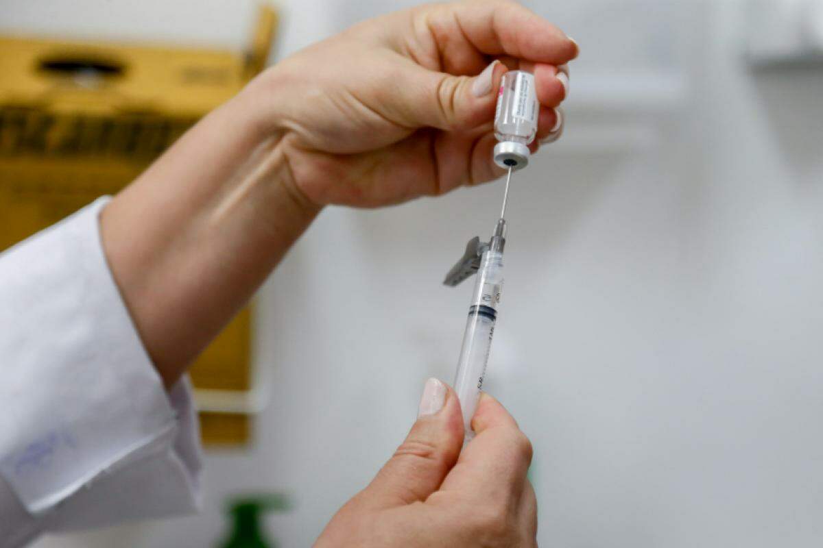 Cabe aos municípios com doses da vacina próximas à data de vencimento a estratégia de ampliação