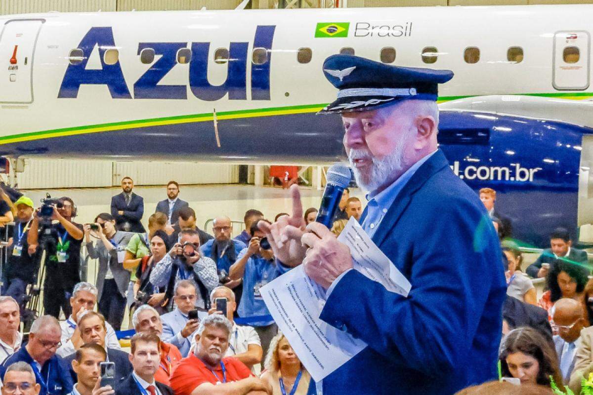 Lula afirmou que essa é uma questão que ele discutirá com o vice-presidente Geraldo Alckmin (PSD) e com o Ministro do Trabalho e Emprego, Luiz Marinho