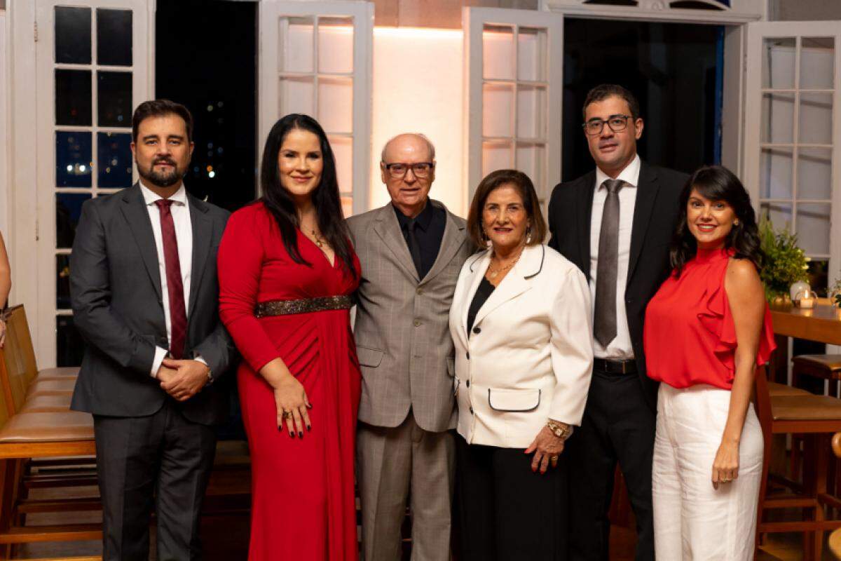 Marcelo Assis, Leila Souto, Milton Assis, Hilda Assis, Milton Jr. e Cintia Marques