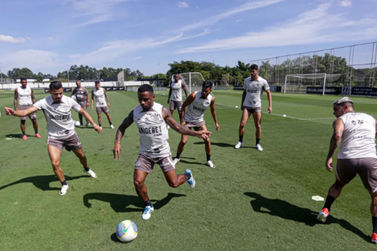  O Corinthians faz treino regenerativo nesta quinta-feira e só fará um trabalho tático na sexta para tentar mudar o atual cenário contra o Bragantino