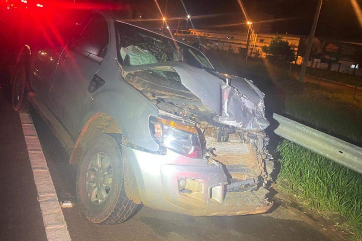 Ford Ranger após colisão na rodovia Cândido Portinari