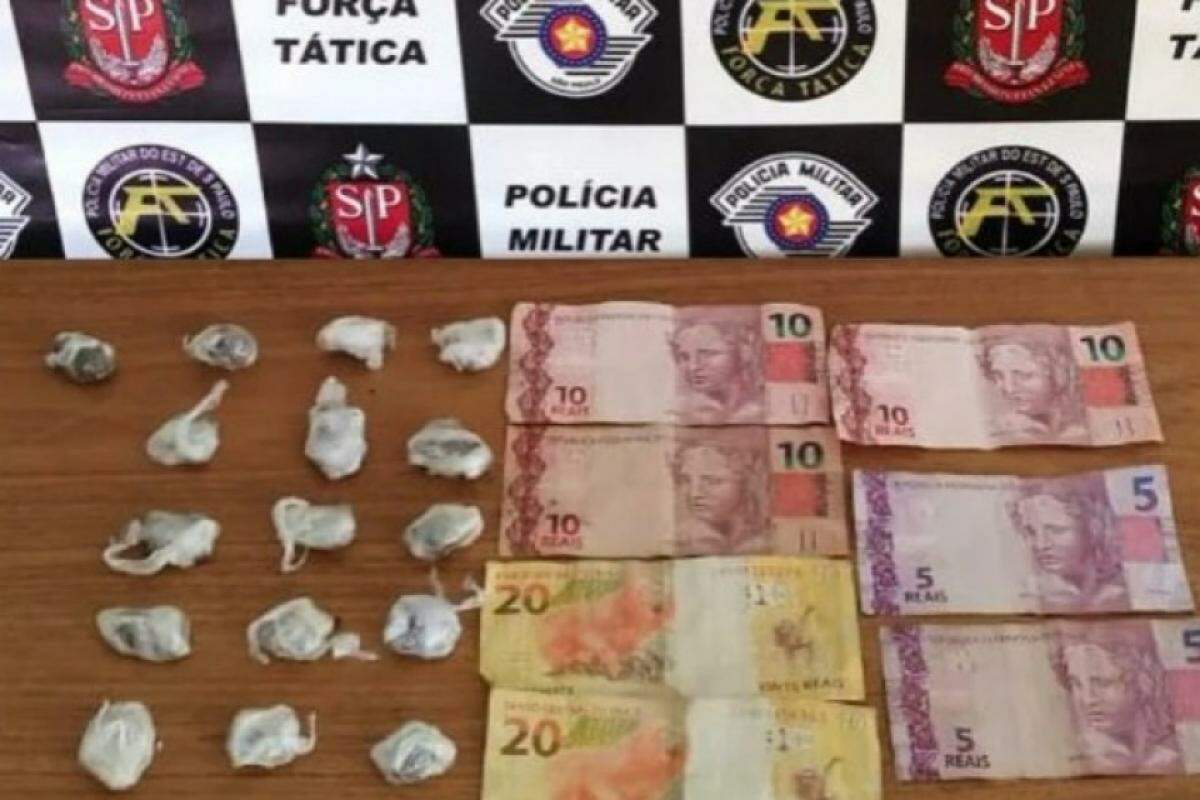 Drogas e dinheiro apreendidos pela Polícia Militar