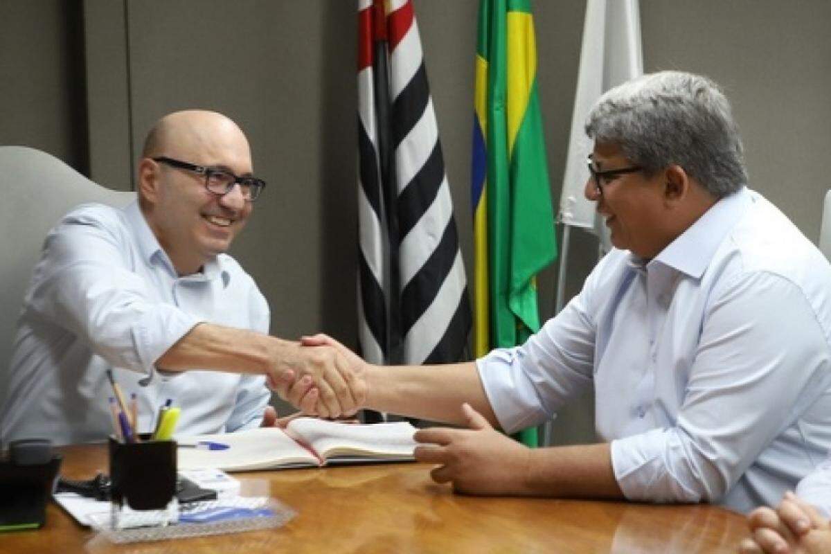 Wandão deixa o secretariado para disputar a reeleição a vice-prefeito.