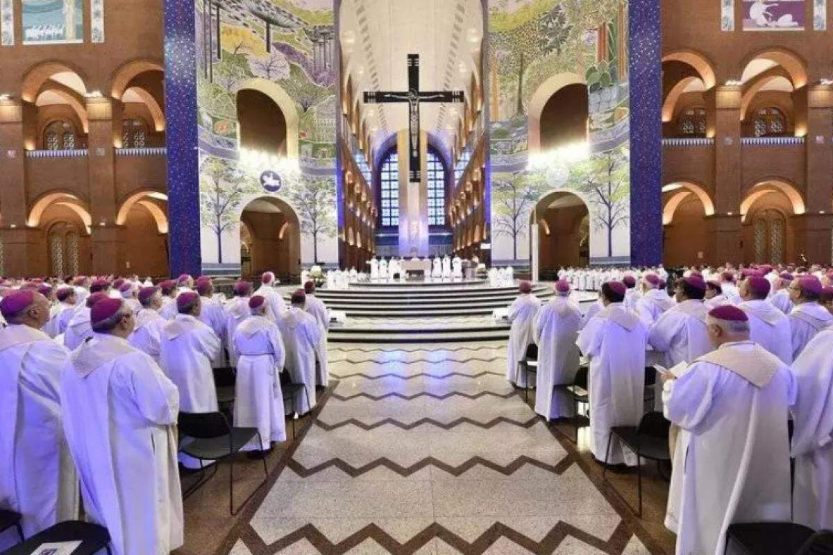 Bispos no Santuário Nacional de Aparecida