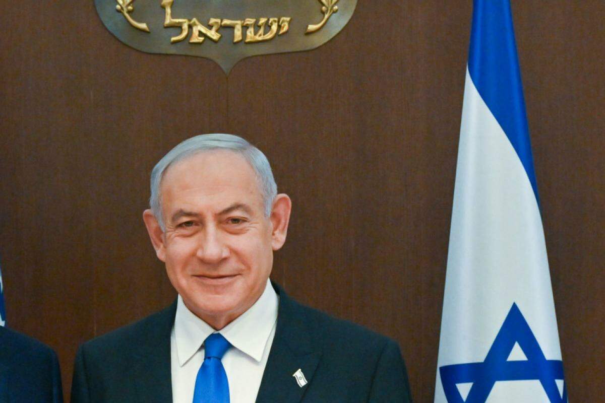 Netanyahu foi cobrado por Joe Biden para apresentar medidas 'específicas, concretas e mensuráveis' para aliviar o sofrimento de civis no território palestino.