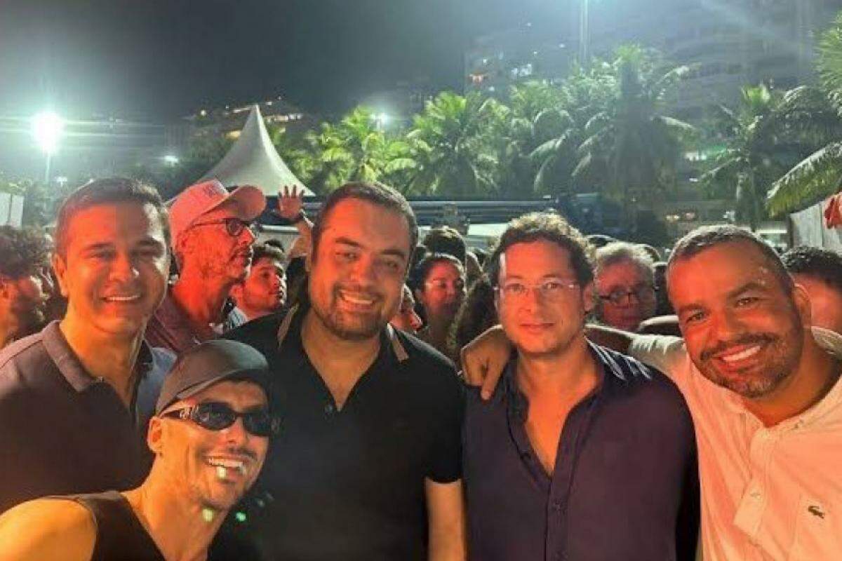 Da esq. para a dir., Renato Araújo, Agustin Fernandez, Cláudio Castro e Fábio Wajngarten  durante show da Madonna em Copacabana, no Rio