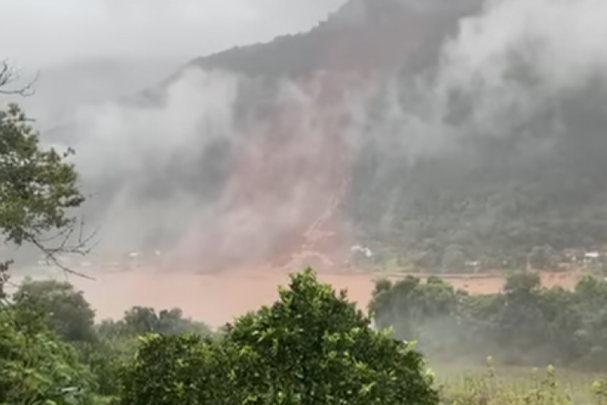 A barragem 14 de Julho, entre Cotiporã e Bento Gonçalves, rompeu parcialmente no mesmo dia.