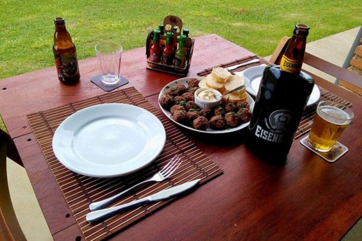 O Sítio Fontebasso oferece amplo cardápio com pratos da culinária italiana e da culinária brasileira