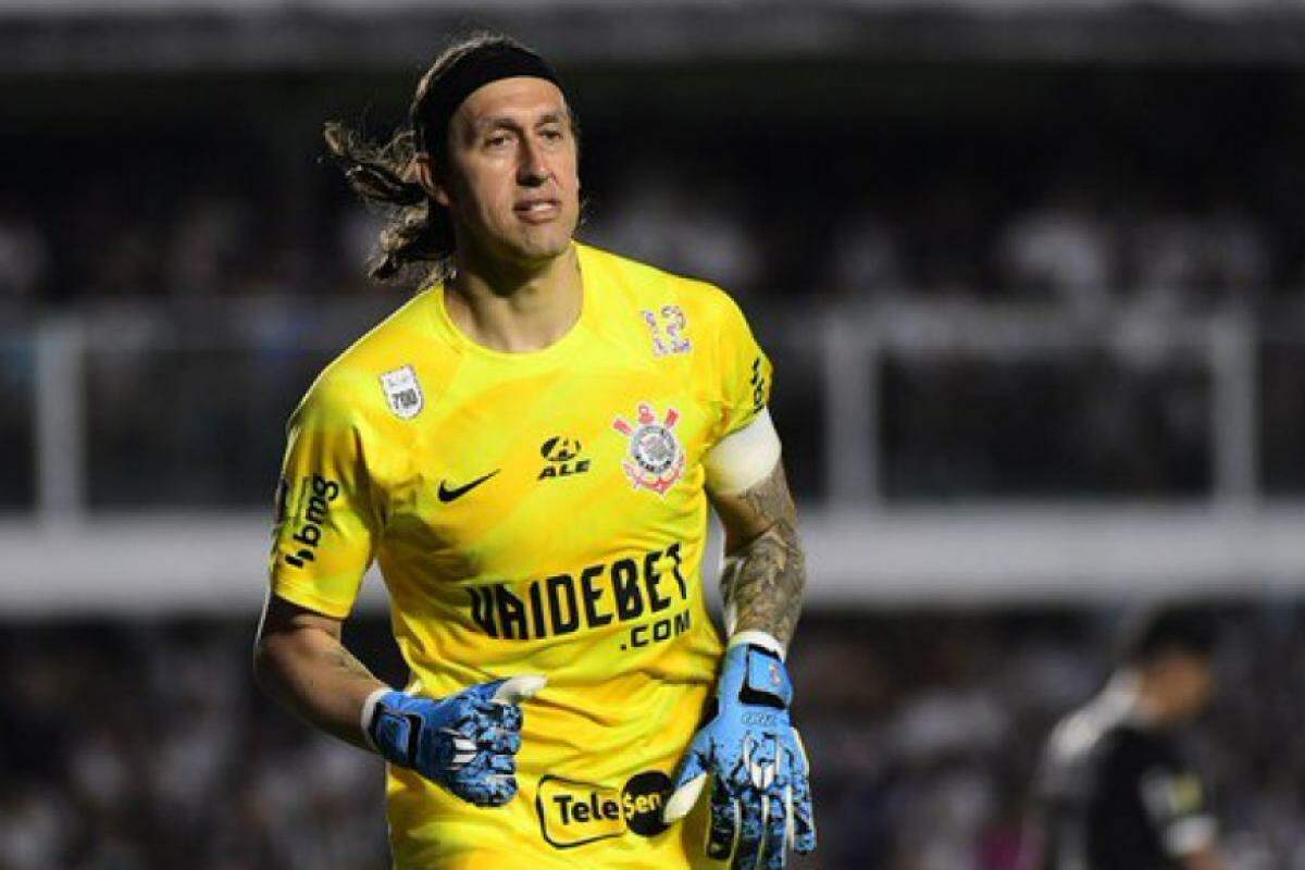 Cássio tem contrato com o Corinthians até dezembro e não avançou nas conversas sobre renovação
