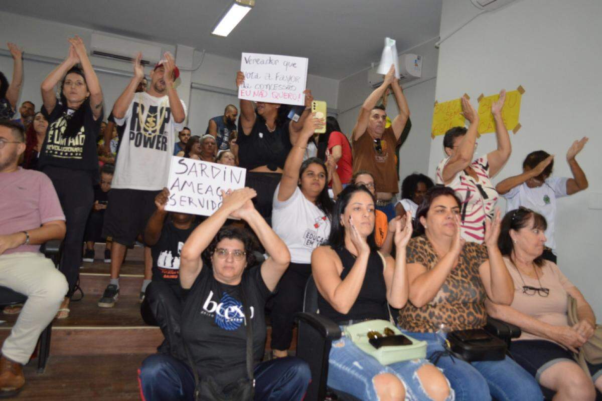 Galeria da Câmara recebeu manifestantes, que protestaram contra a votação do PL
