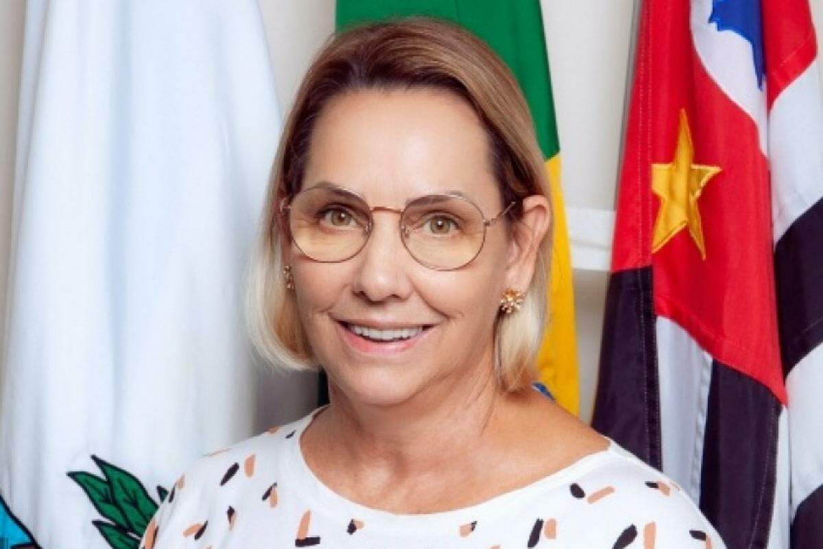 Secretária de Saúde, Maristela Marinho