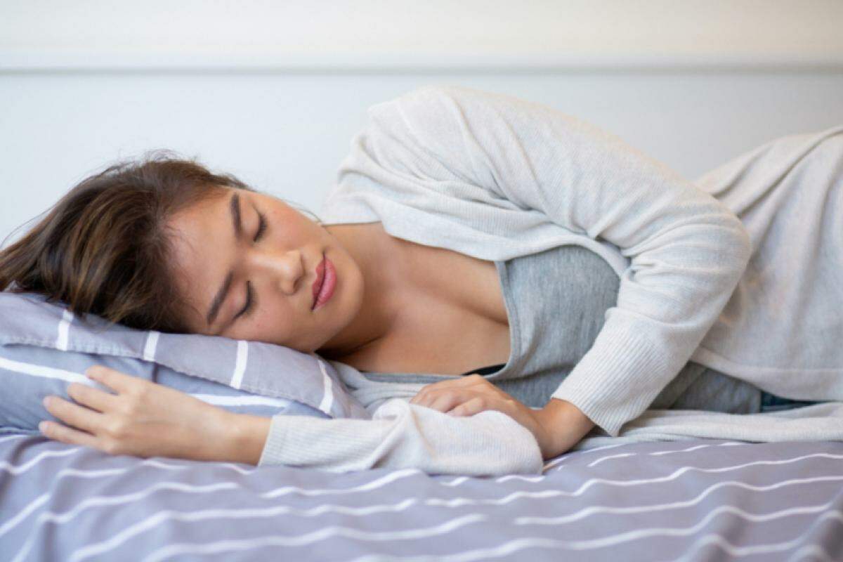 Comparando resultados entre homens e mulheres, a chance de que elas tenham pressão alta por não ter uma boa noite de sono é 7% maior, diz estudo; veja abaixo 