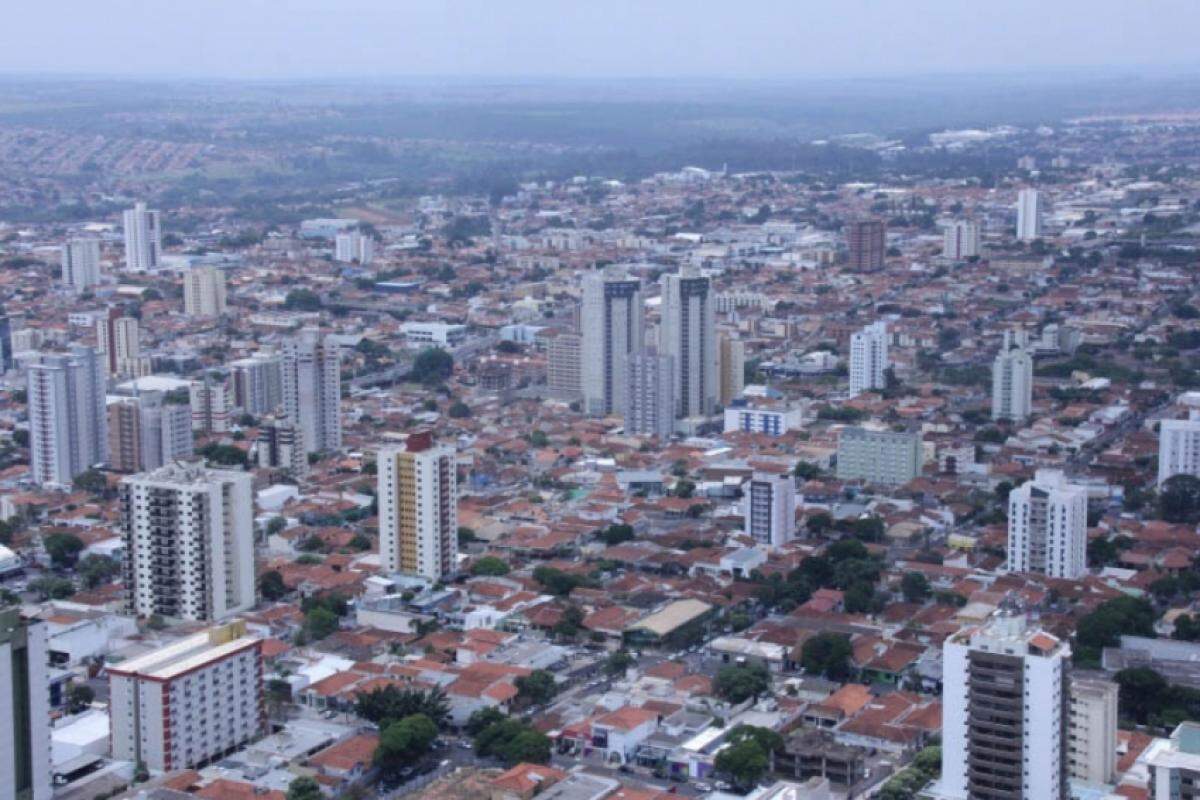 Vista aérea de Bauru; município vê queda no analfabetismo nos últimos 20 anos