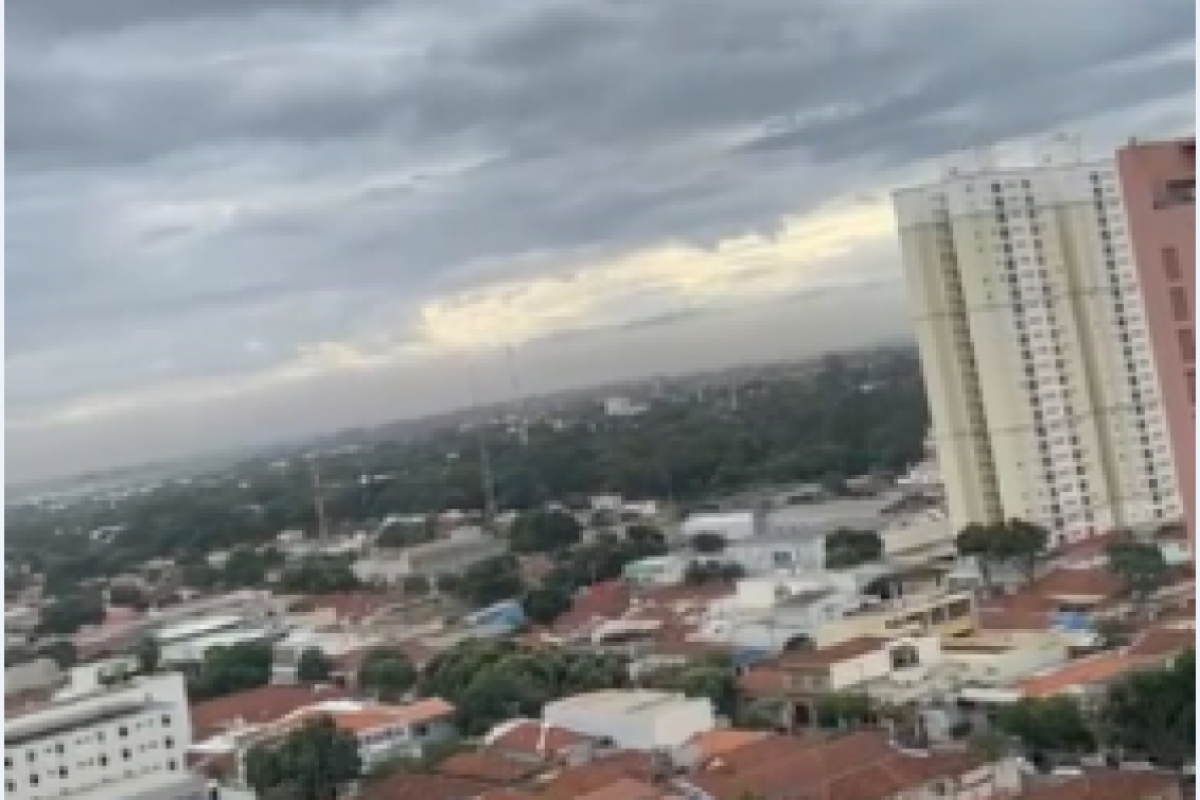 Vista do centro de Araçatuba na manhã desta sexta-feira, 24
