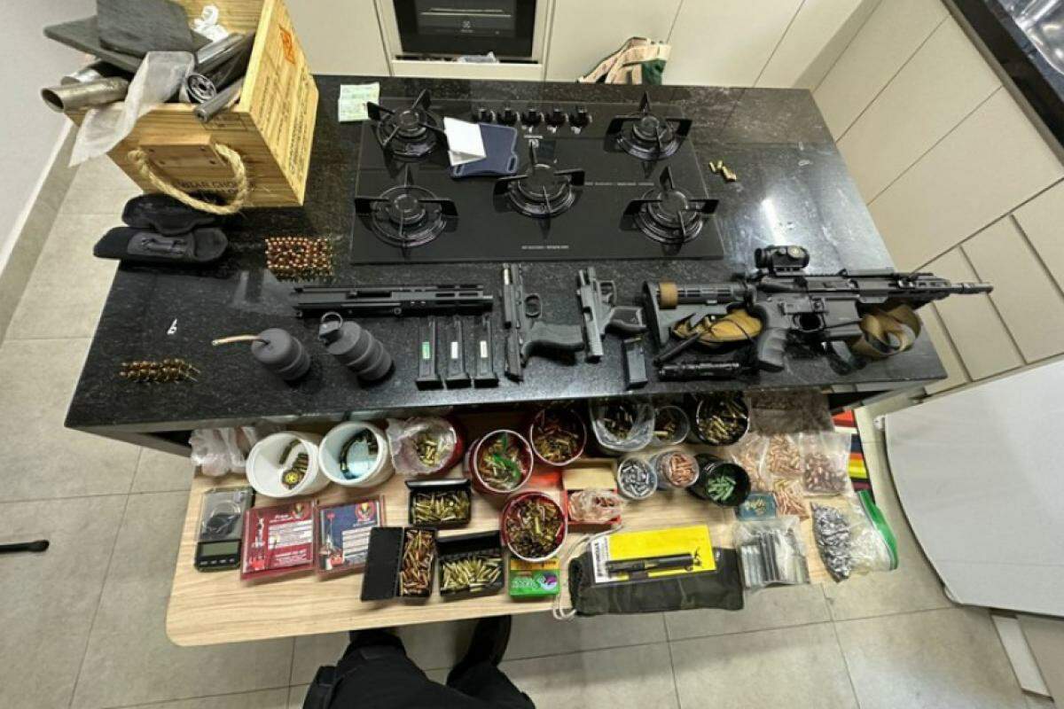 Armas foram apreendidas em Piracicaba na manhã desta terça-feira