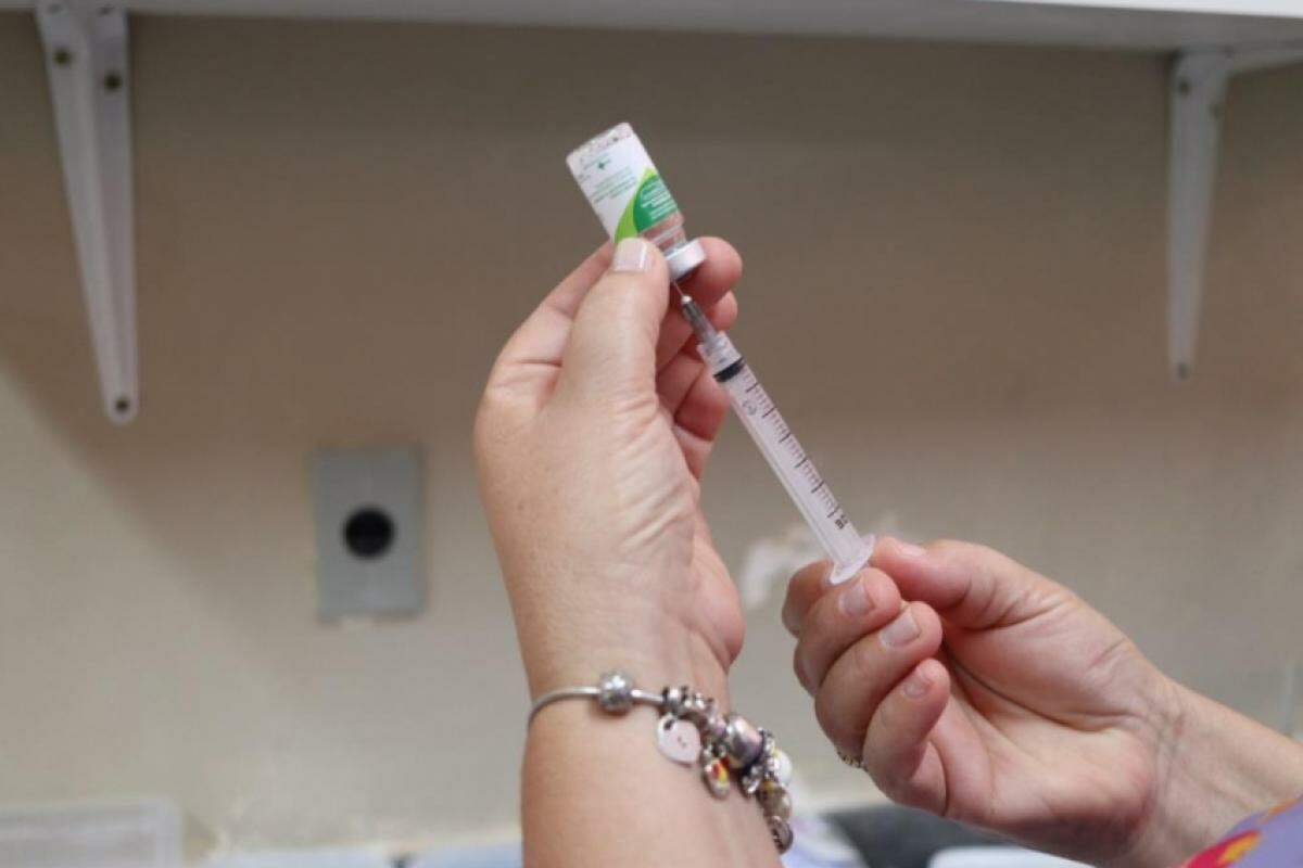 Vacina da Influenza é aplicada anualmente em dose única com o objetivo de reduzir o número de casos graves e óbitos pela doença