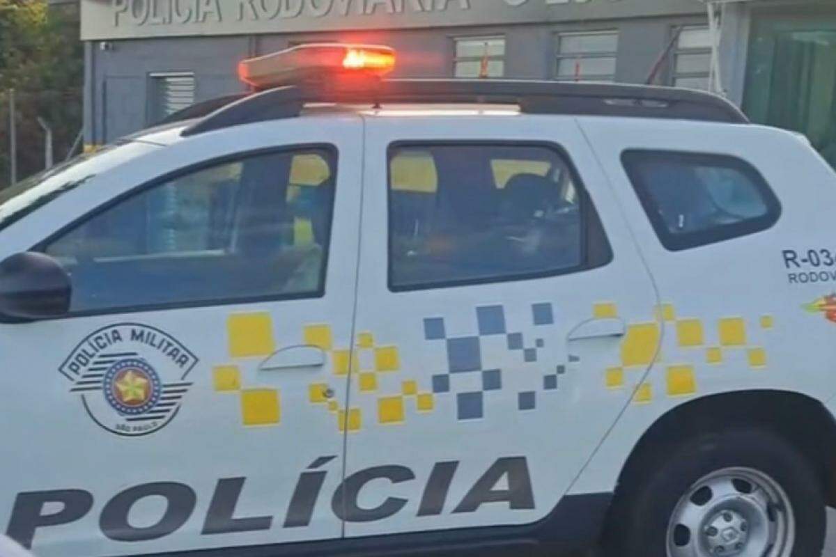 Polícia Militar Rodoviária fez a fiscalização durante show em clube na Cândido Portinari