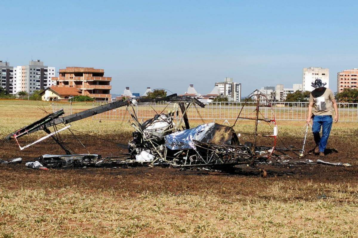 Aeronave, após a queda no aeródromo de Bauru