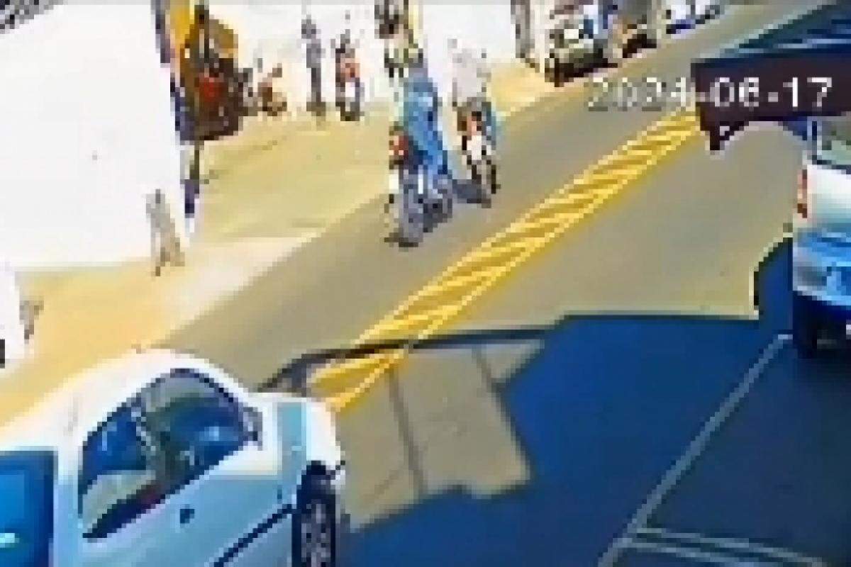 Motociclistas bateram na pista contrária do sentido que seguiam