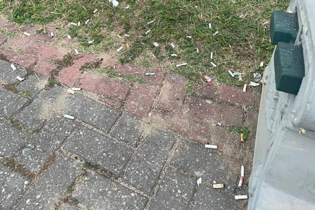 Parte da praça com problema