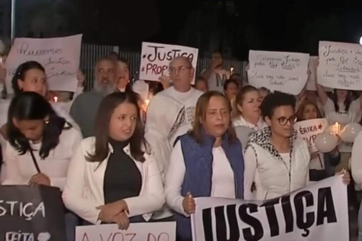 Manifestação em Guará pede a liberdade da professora