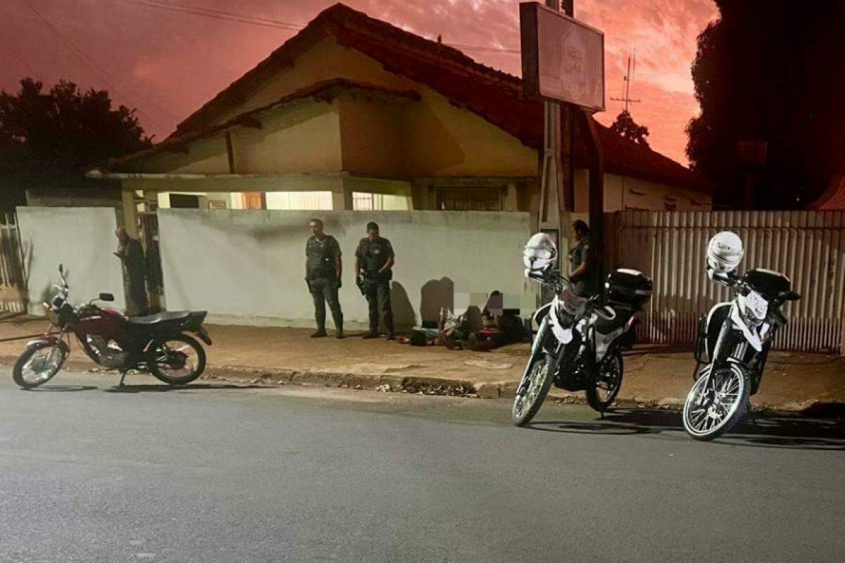 Policiais militares flagraram moto com placa adulterada 