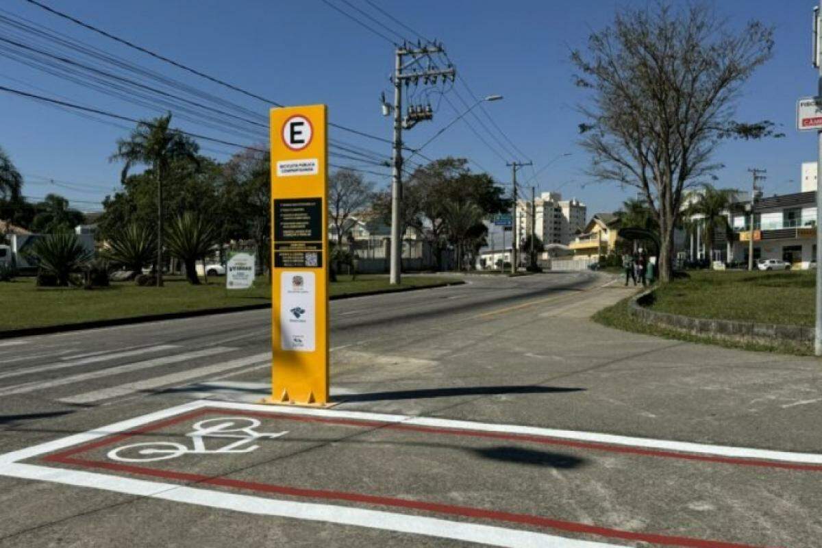 Estação da bicicletas no Bairro Urbanova
