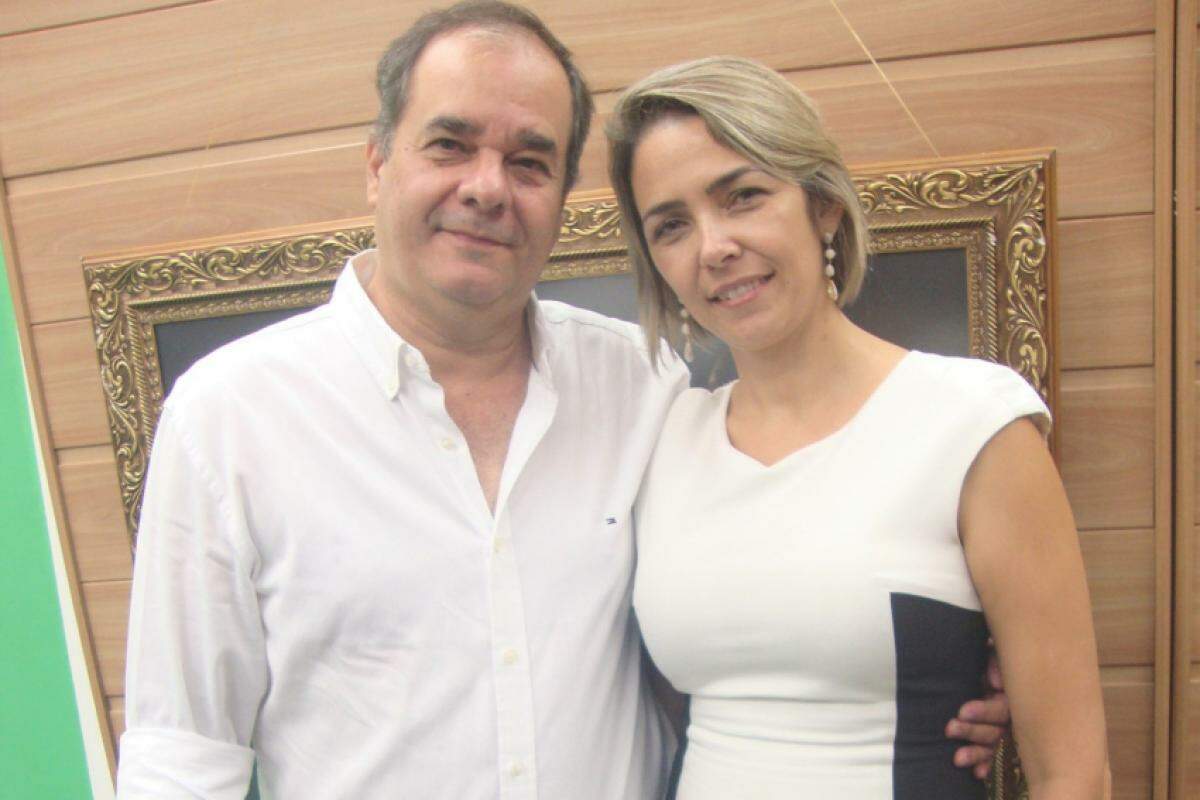 Que faz essa cidade: casal Dr. Renato Del Bianco (cardiologista) e Dra. Kátia Viegas (advogada). Pais: da Ana Beatriz, Ana Júlia e do Henrique.