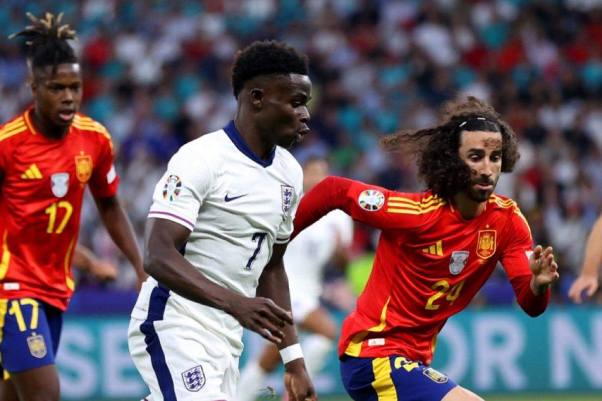Em um jogo eletrizante, Espanha superou a Inglaterra por 2 a 1 e conquistou a Eurocopa 