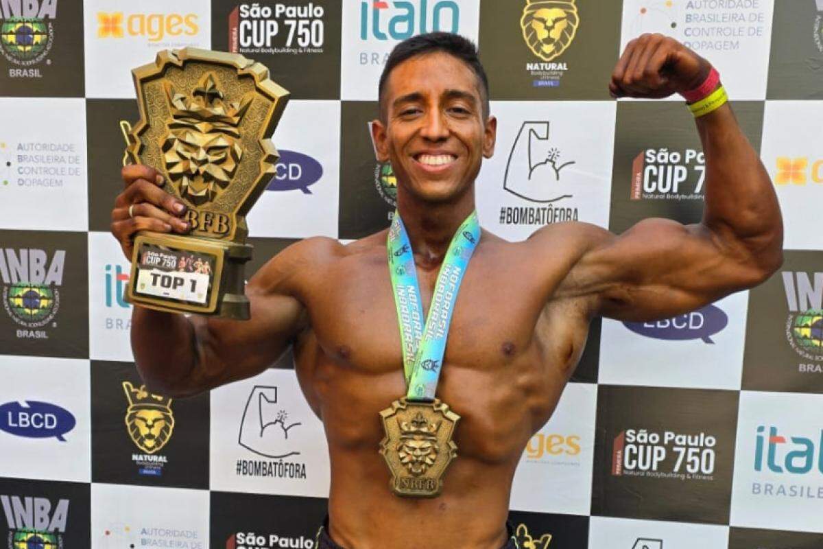 Pedro Henrique de Oliveira Costa aos seus 23 anos realizando o sonho de ser campeão nacional na NBF Brasil - São Paulo Cup 750