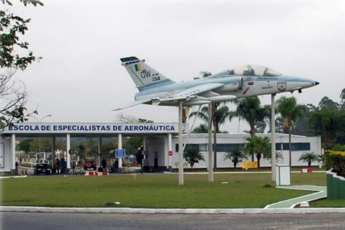 Entrada da Escola de Especialistas de Aeronáutica, em Guaratinguetá