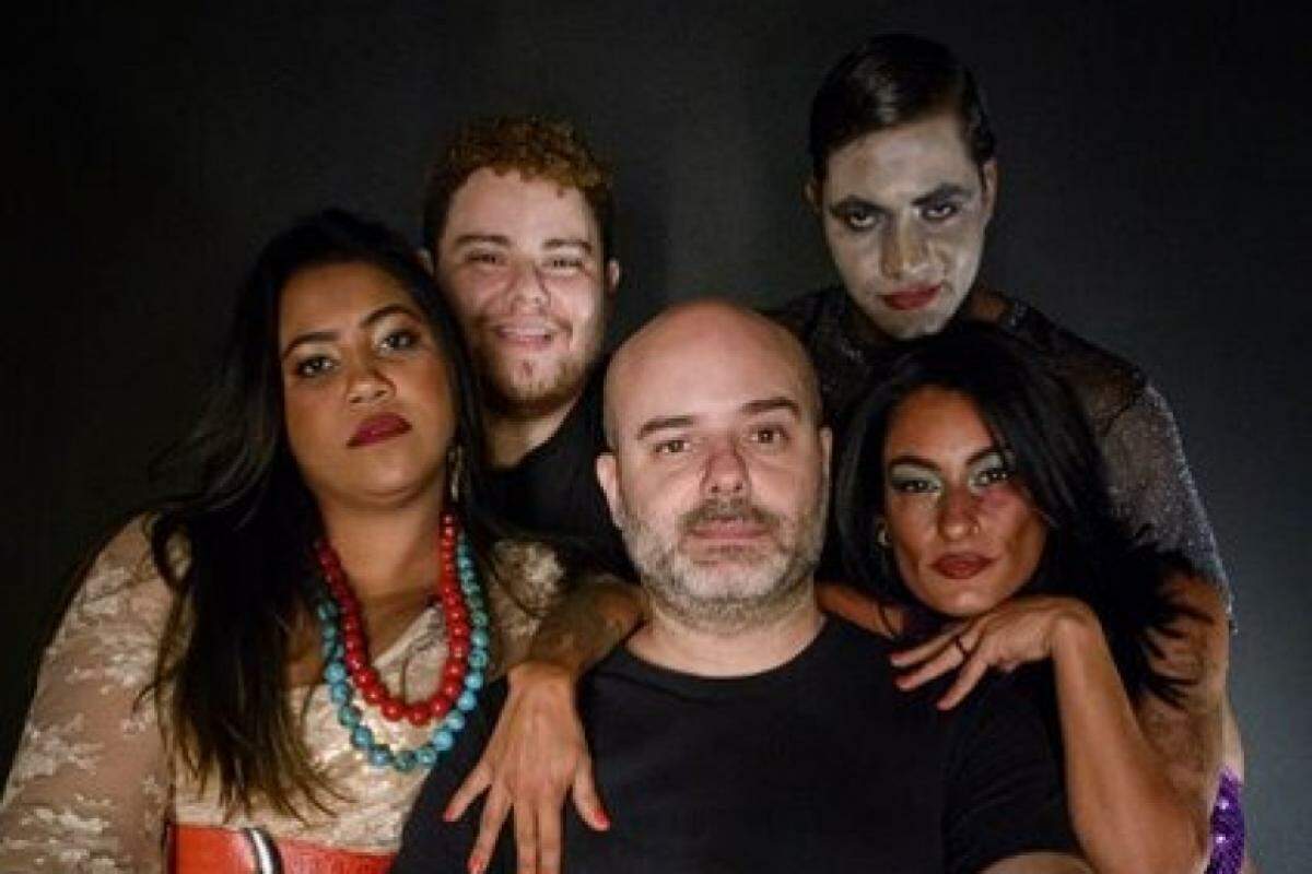 Elenco e direção da peça 'Expurgo'