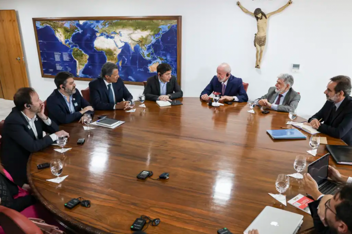 Ex-ministro da Economia, Axel Kicillof esteve no Palácio Planalto