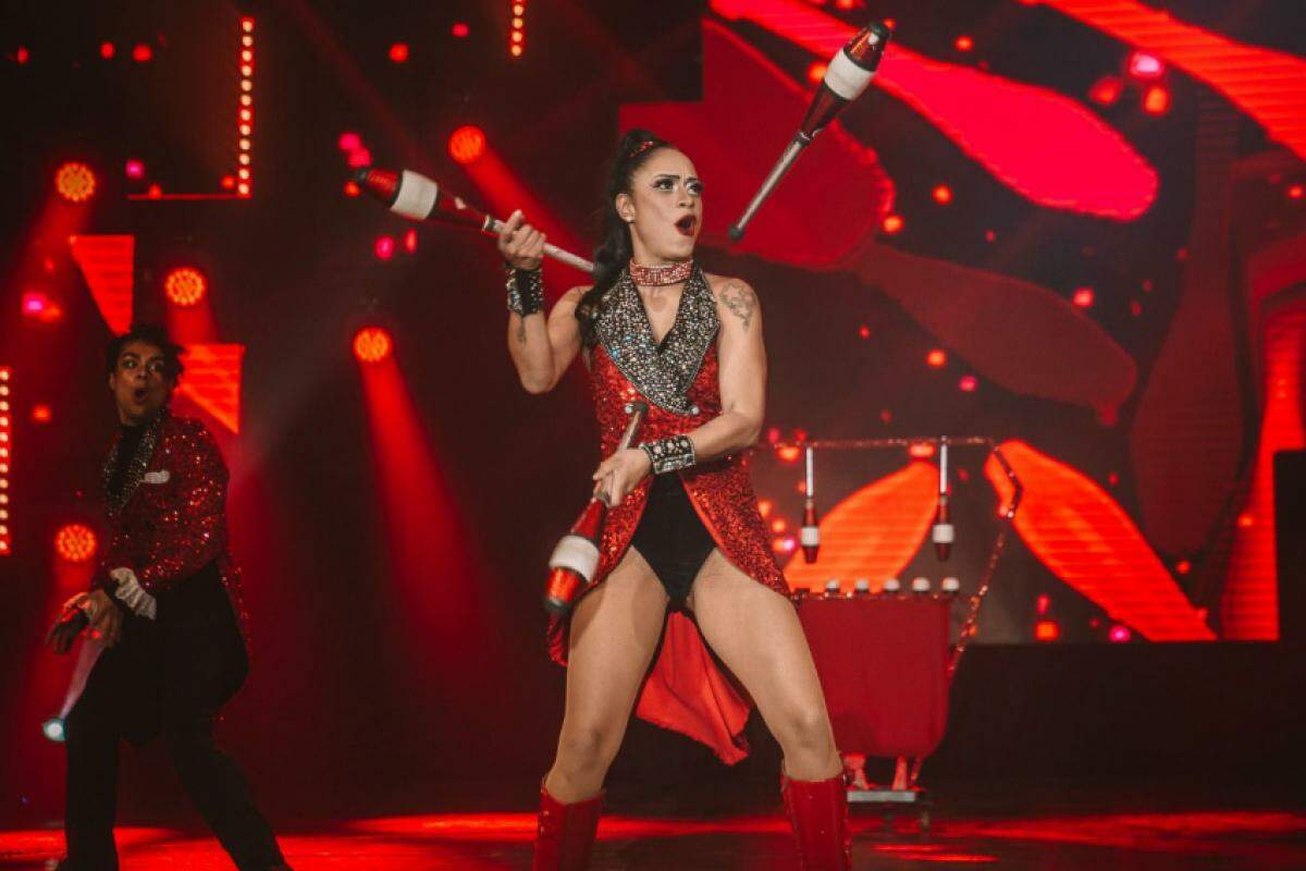 Apresentação espetáculo 'Abracadabra'
