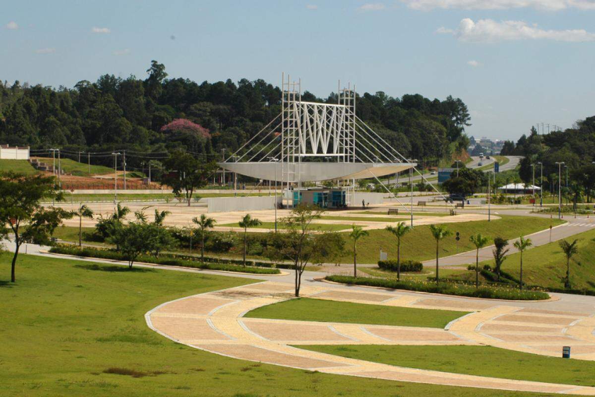 A Praça do Pôr do Sol é o ponto de encontro para quem deseja participar da ação